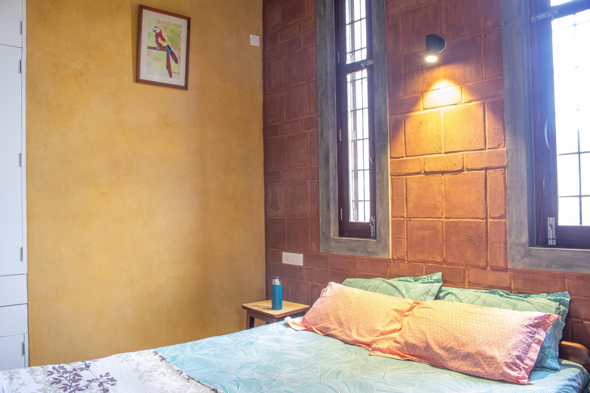 Bedroom 3 of Alamu Nilayam by RP Architects