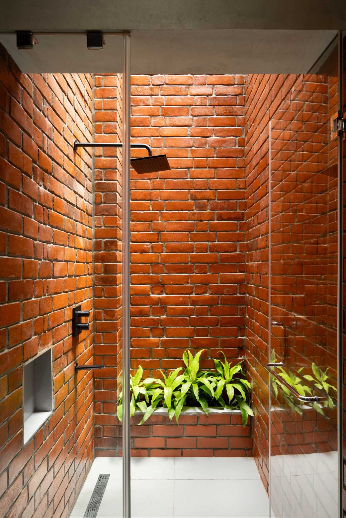 Bathroom of The Kenz House by Srijit Srinivas Architects
