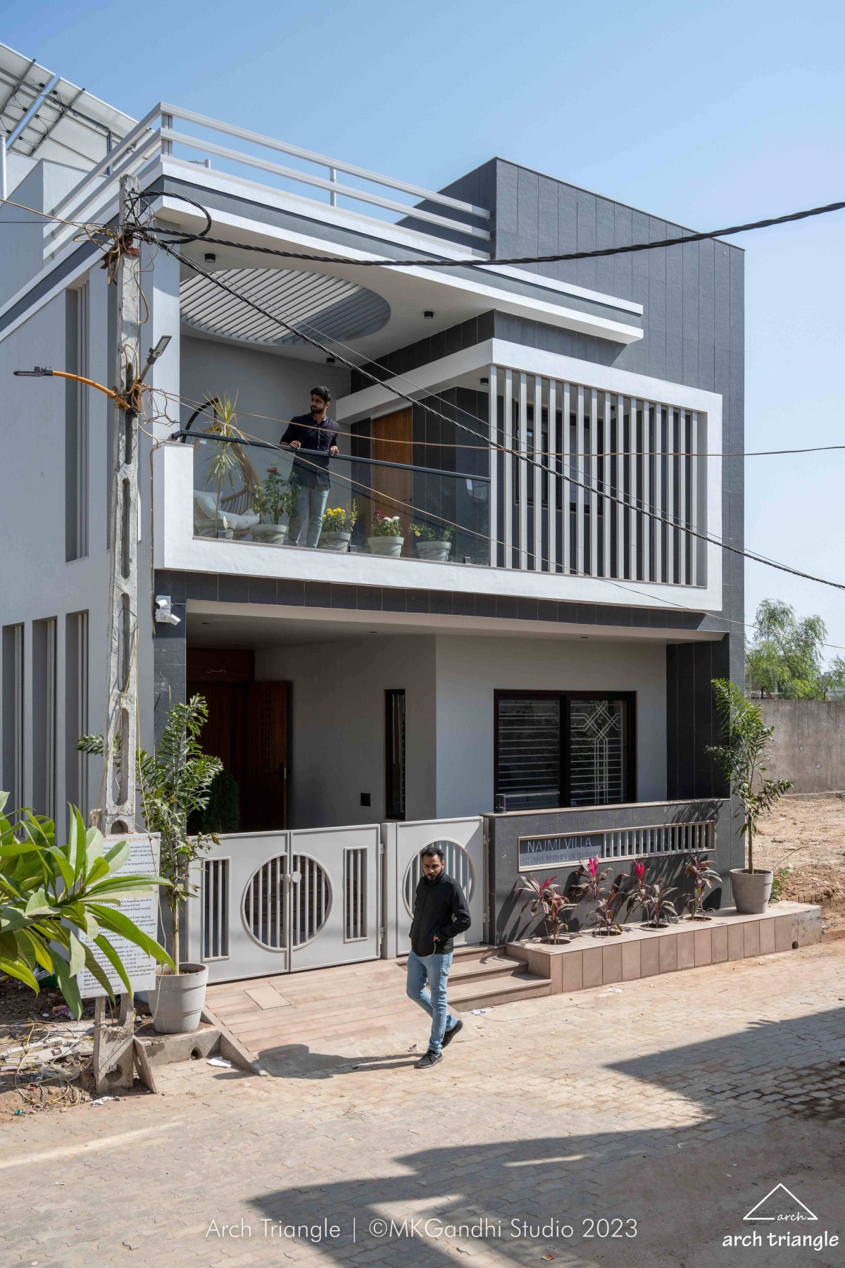 Exterior view of Jiruwala Residence by Arch Triangle