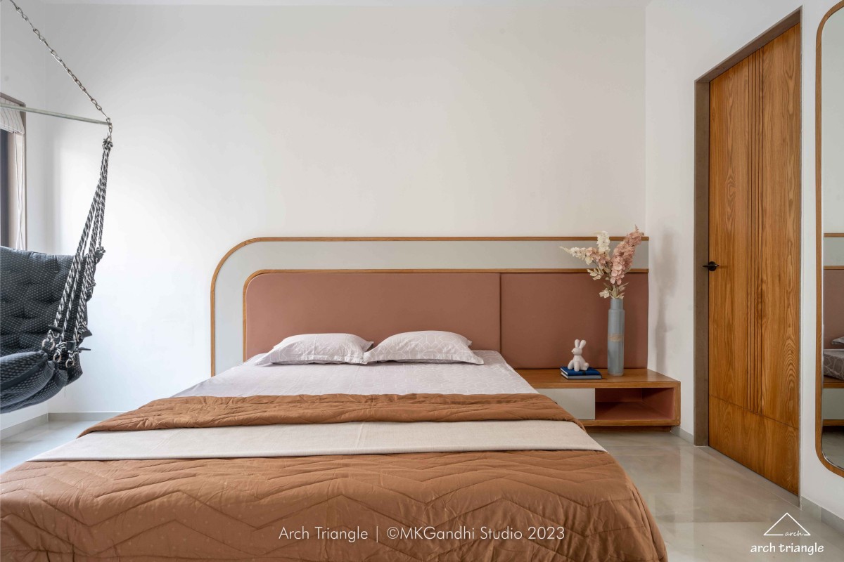 Daughter's Bedroom of Jiruwala Residence by Arch Triangle