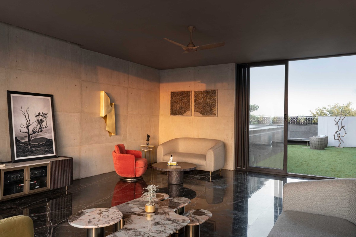 Terrace Lounge of Swatantra Residence by Spaces Architects@ka