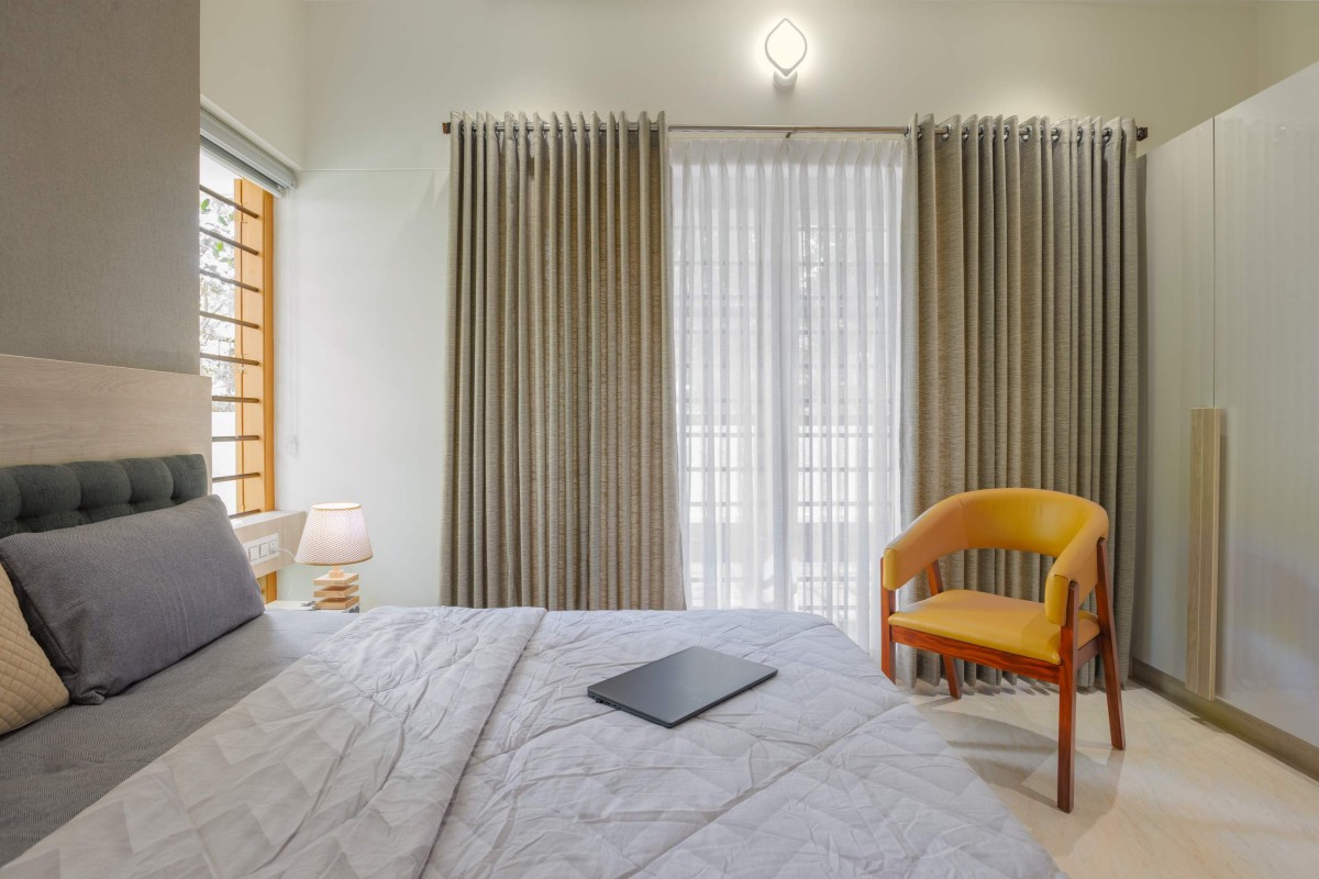 Bedroom of Baytal Rahma by Stria Architects