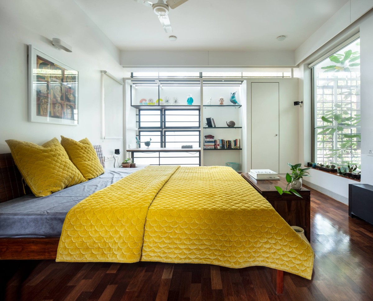 The Master Bedroom of Aadyam by Gaurav Roy Choudhury Architects
