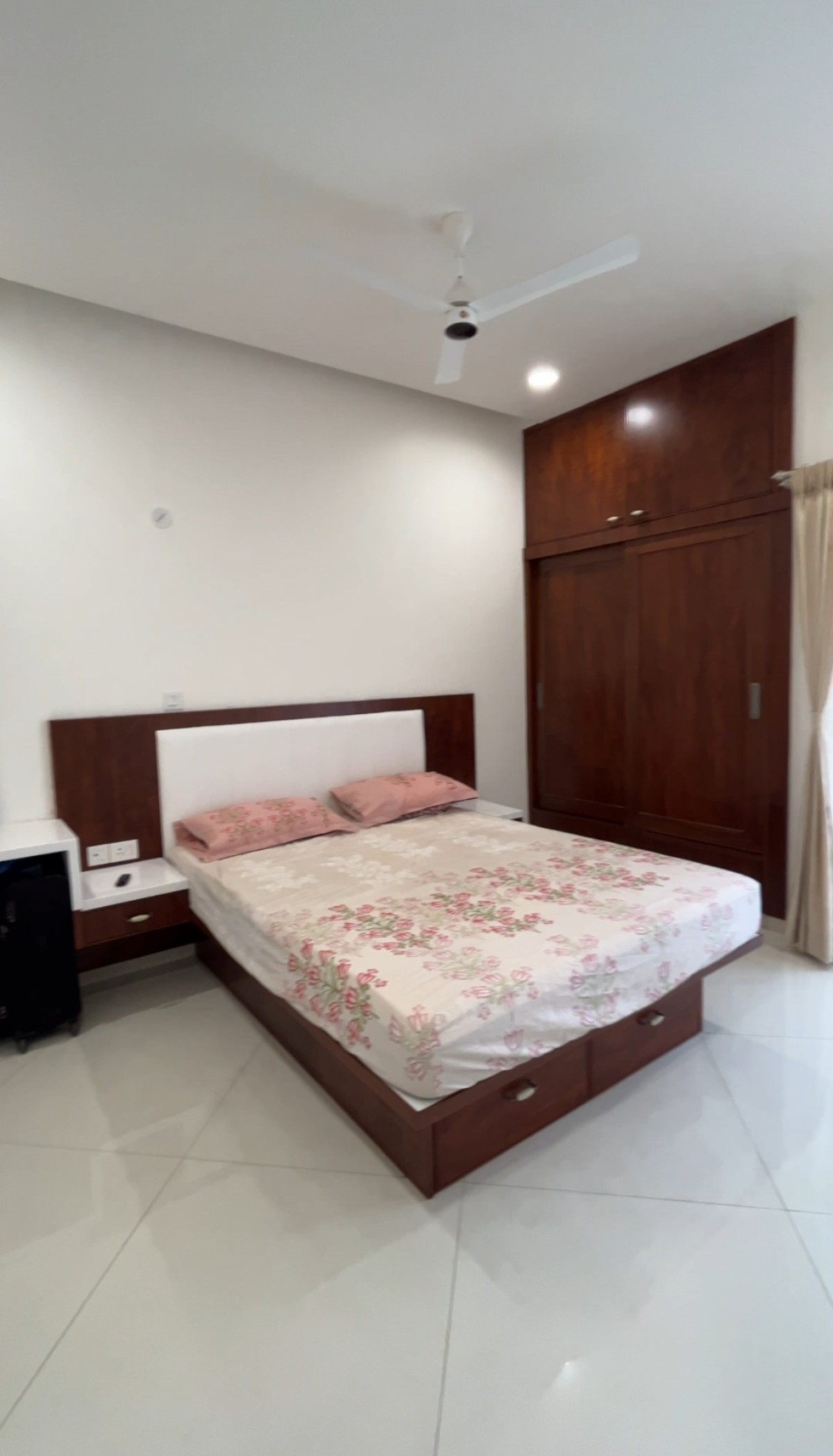 Bedroom of Mr. & Mrs. Abhishek Residence by Stellarch