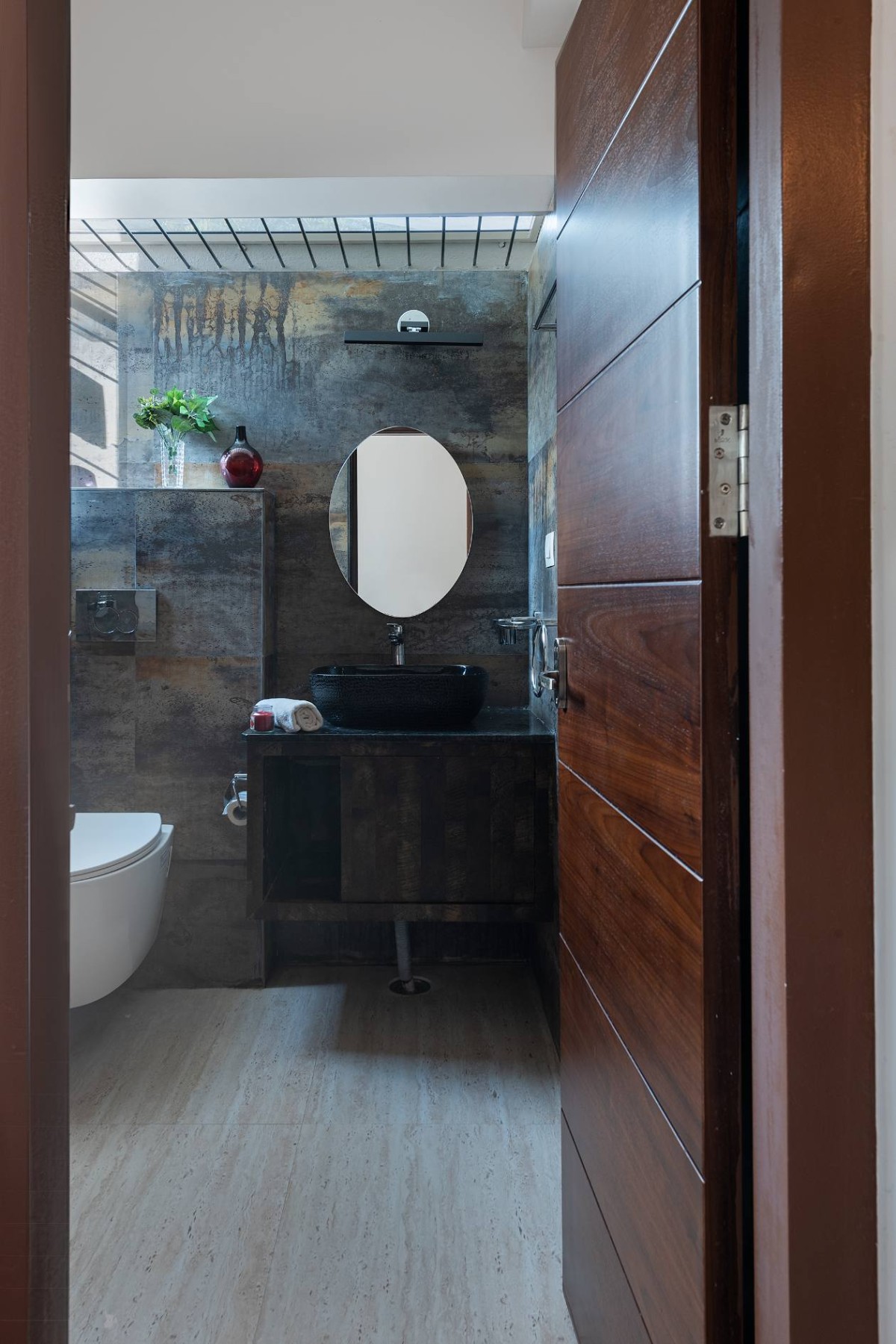 Bathroom of Twin Courtyard House by ID+AS Architects