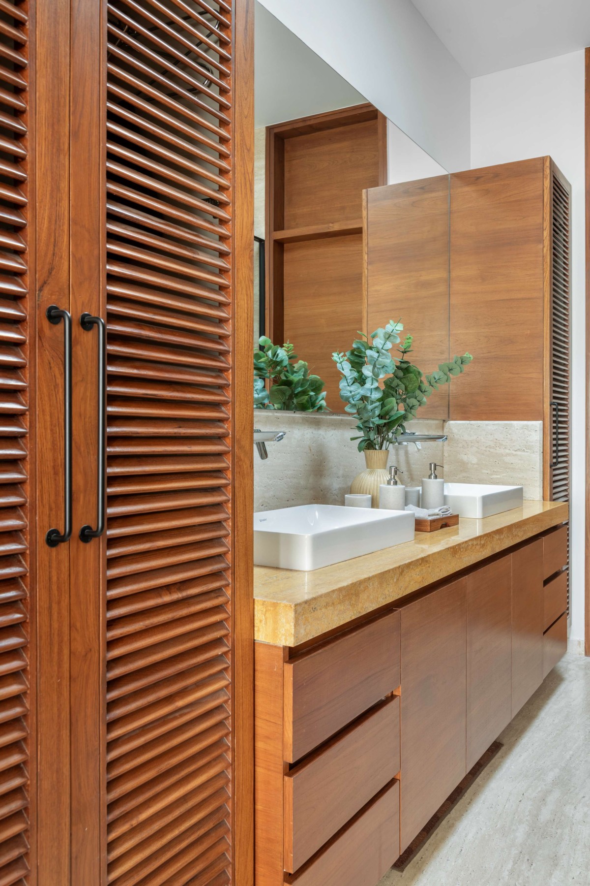 Master bathroom of Hovering House of Parikhs by Anarr Gunjaria Interiors and Modo Design