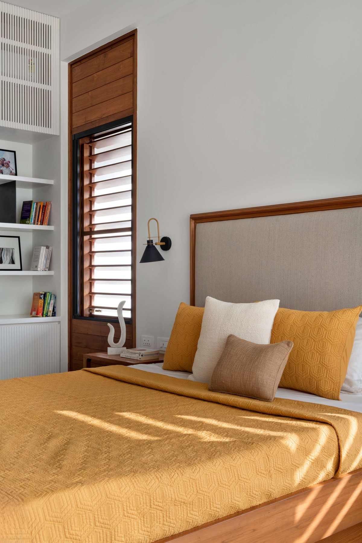 Master bedroom of Hovering House of Parikhs by Anarr Gunjaria Interiors and Modo Design