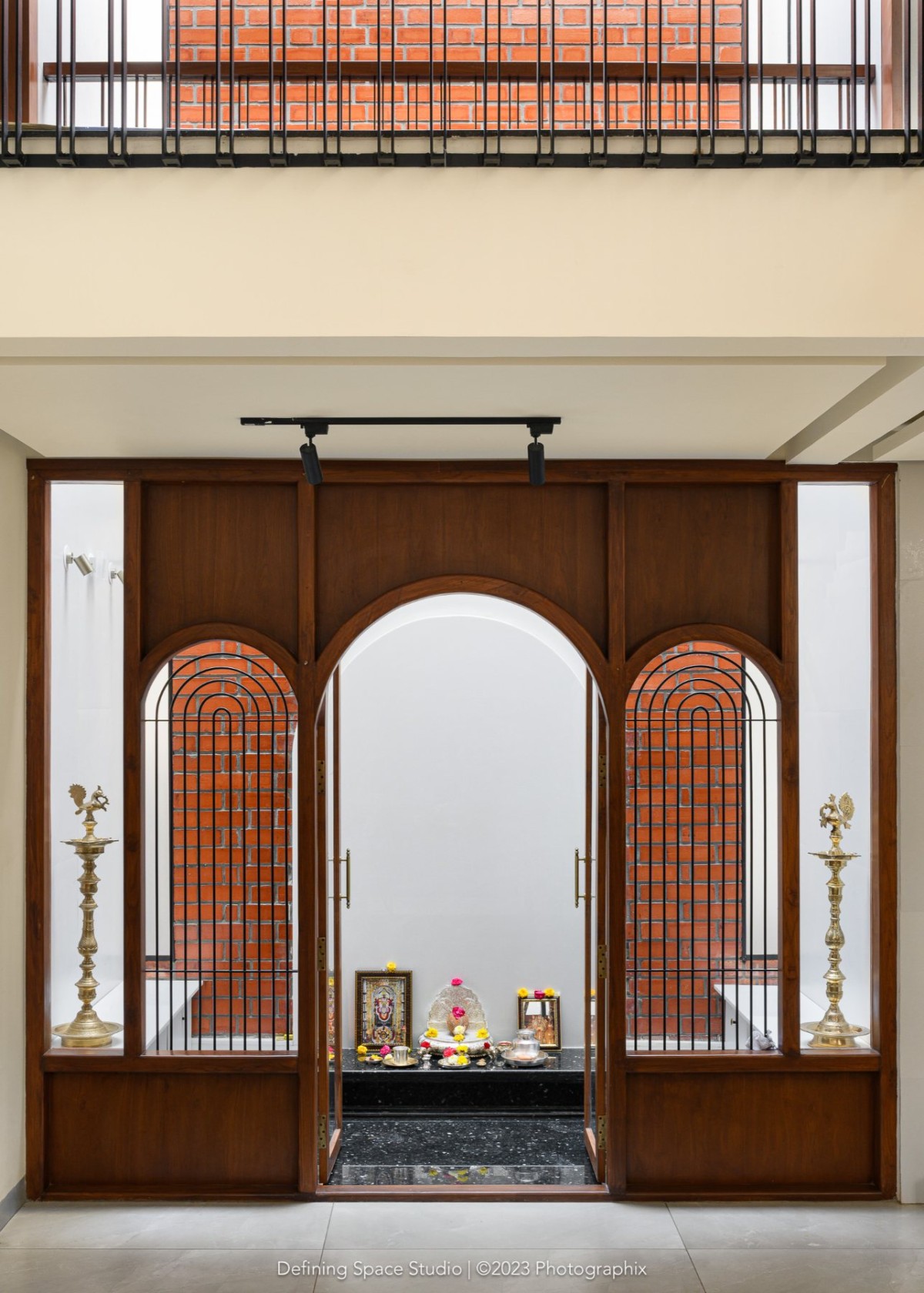 Pooja room of Anugraha by Defining Space Studio