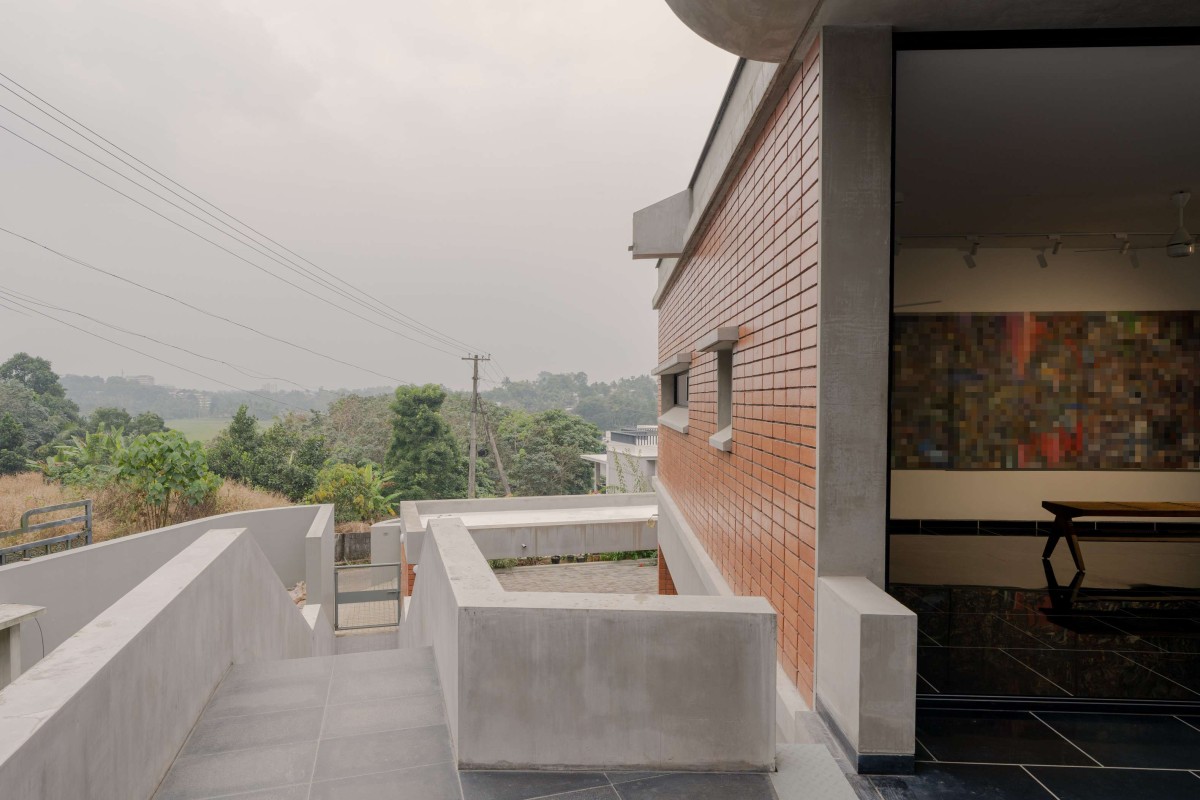 Access to studio of Artist Residence & Atelier by Cochin Creative Collective