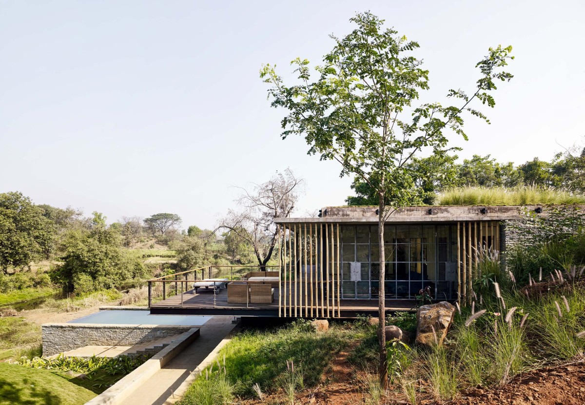 South west elevation of The Riparian House by Architecture BRIO