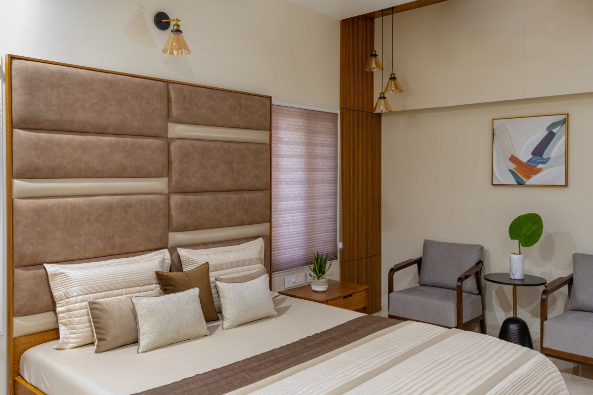 Master Bedroom of Narrow House by Prashant Parmar Architect