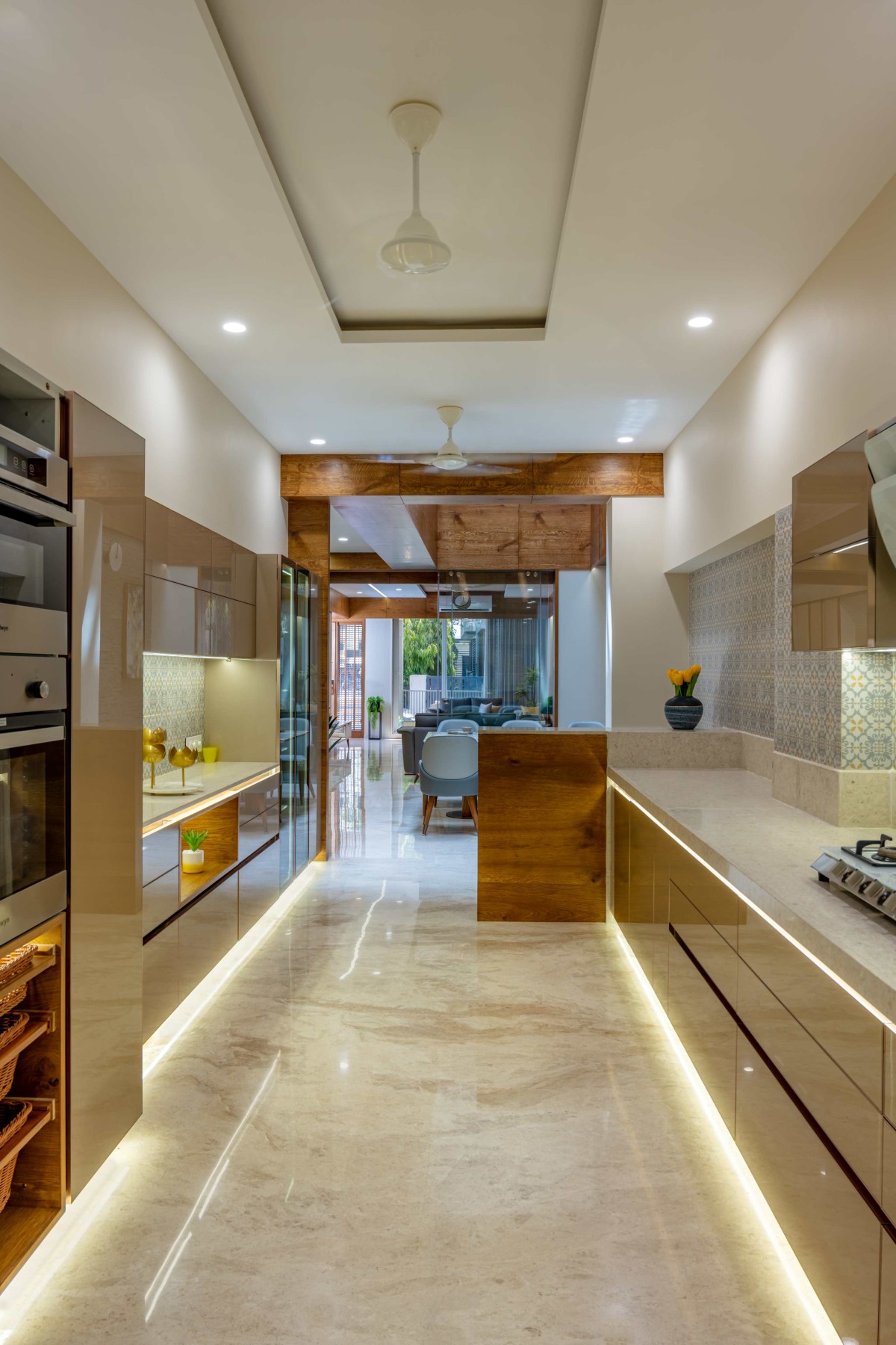 Kitchen of Narrow House by Prashant Parmar Architect