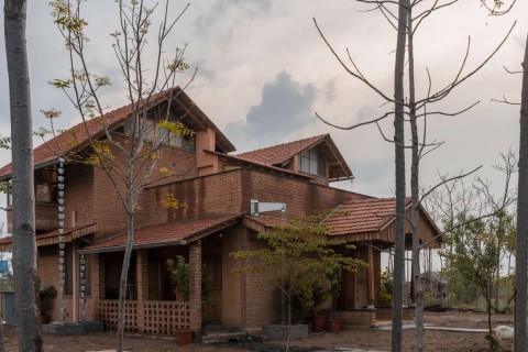 Brick Manor by Bhutha Earthen Architecture Studio