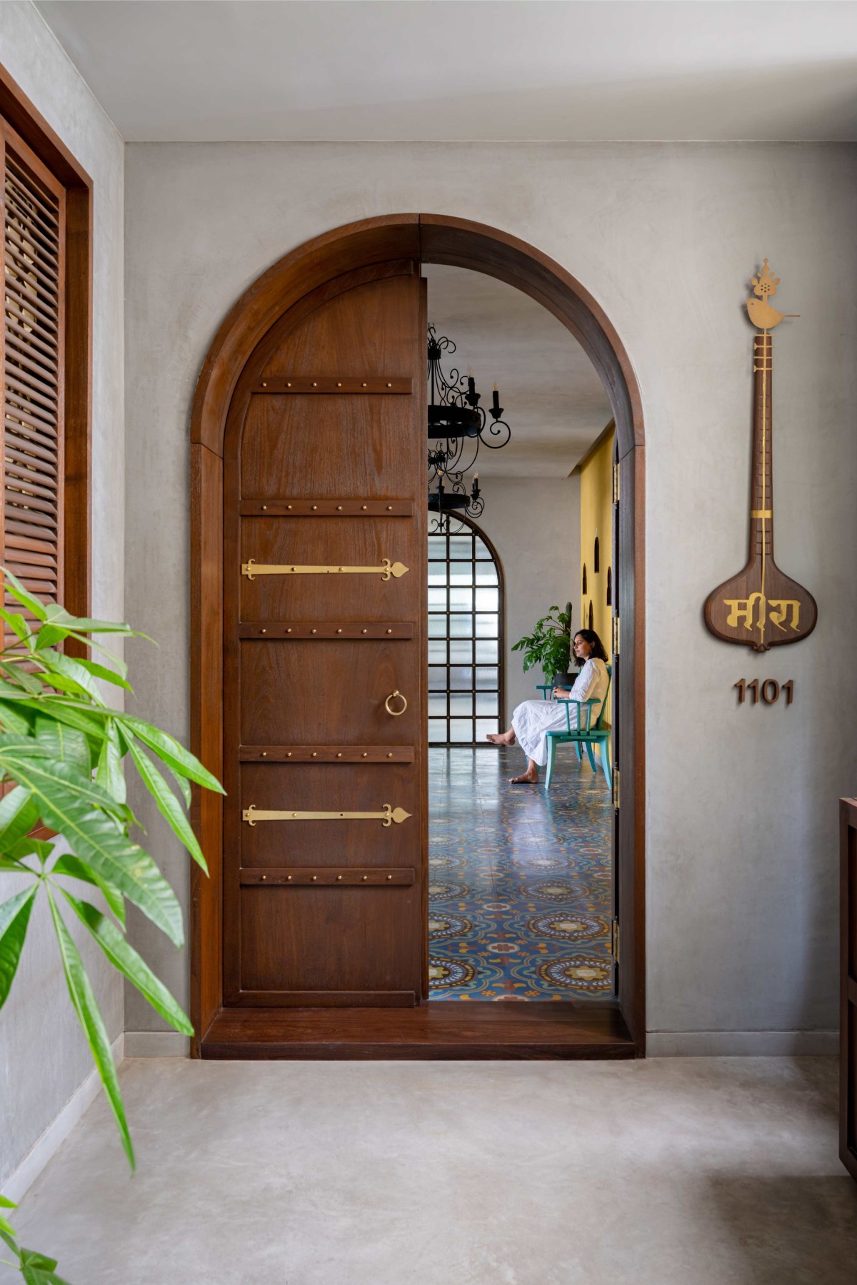 Entrance of Meera House by Design Work Group