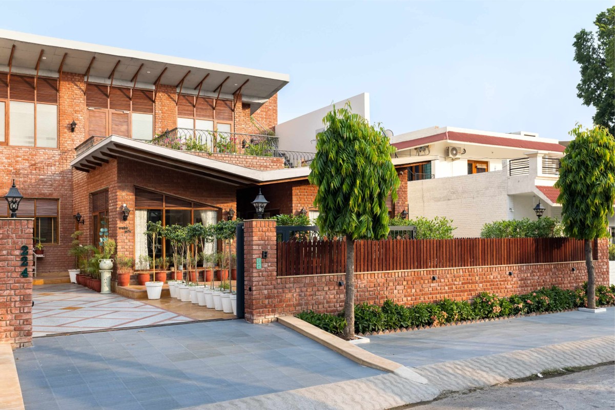 Main entrance of The Tapered House by Studio Mohenjodaro