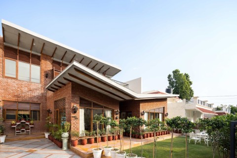 The Tapered House by Studio Mohenjodaro