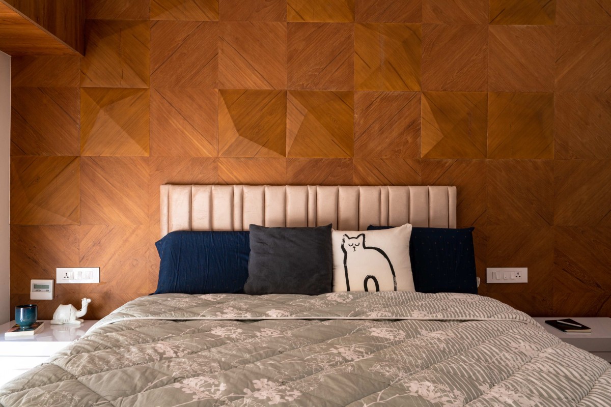 Bedroom of Kevin Villa by Nature's Craft Architecture Studio