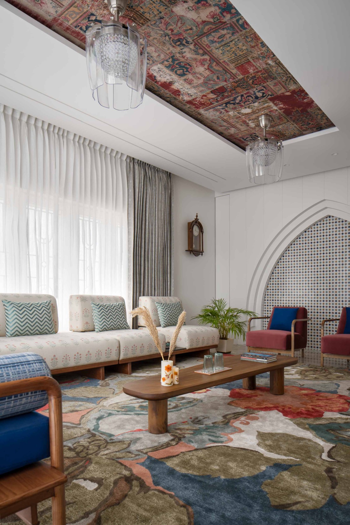 Living room with the choreography of rugs, mehraab and furniture