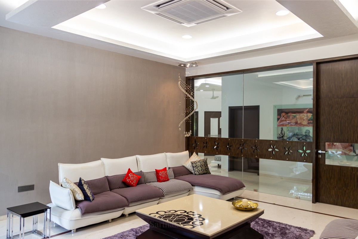 Drawing room of Mr. Shah's Bungalow by Sarthak Architects & Interior Designers
