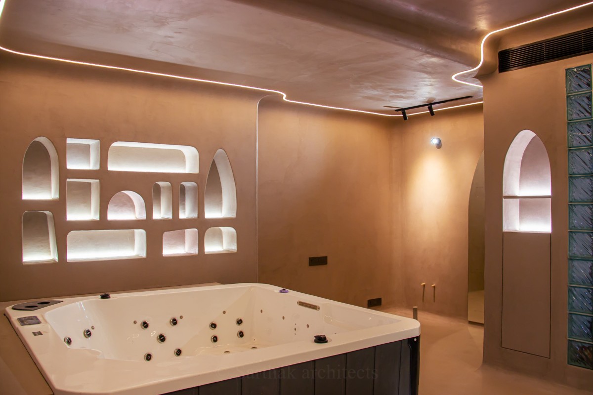 Jacuzzi of Mr. Shah's Bungalow by Sarthak Architects & Interior Designers