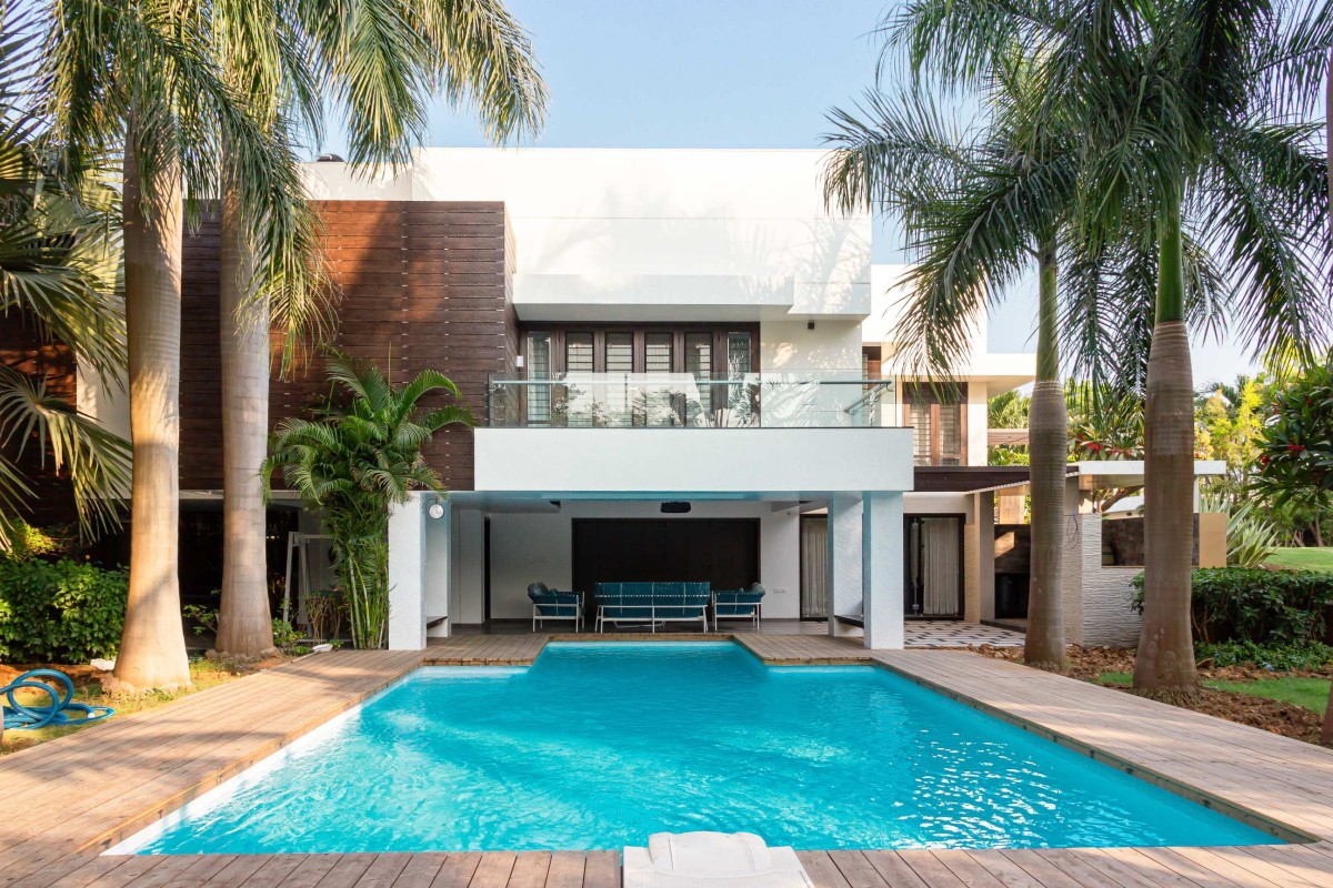 Mr. Shah's Bungalow By Sarthak Architects & Interior Designers