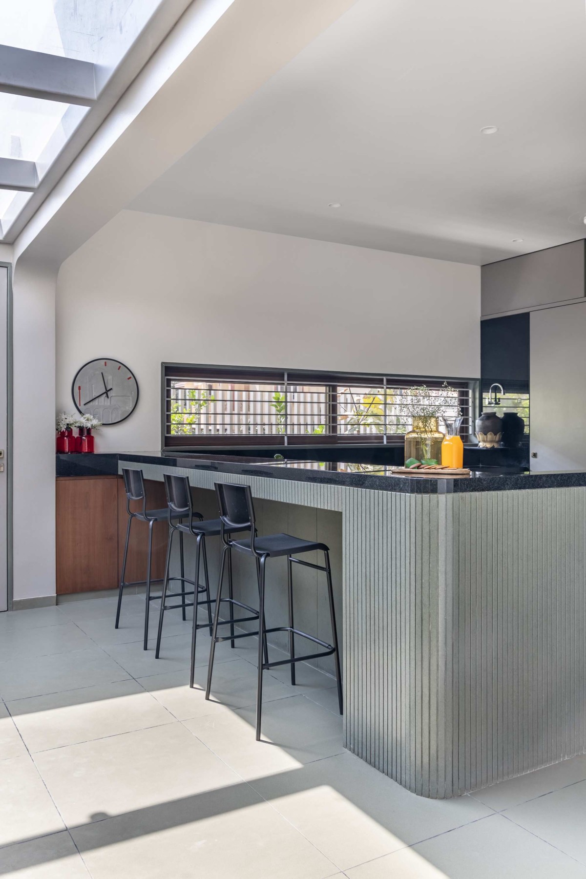 Kitchen of Chanchad House by Monoline