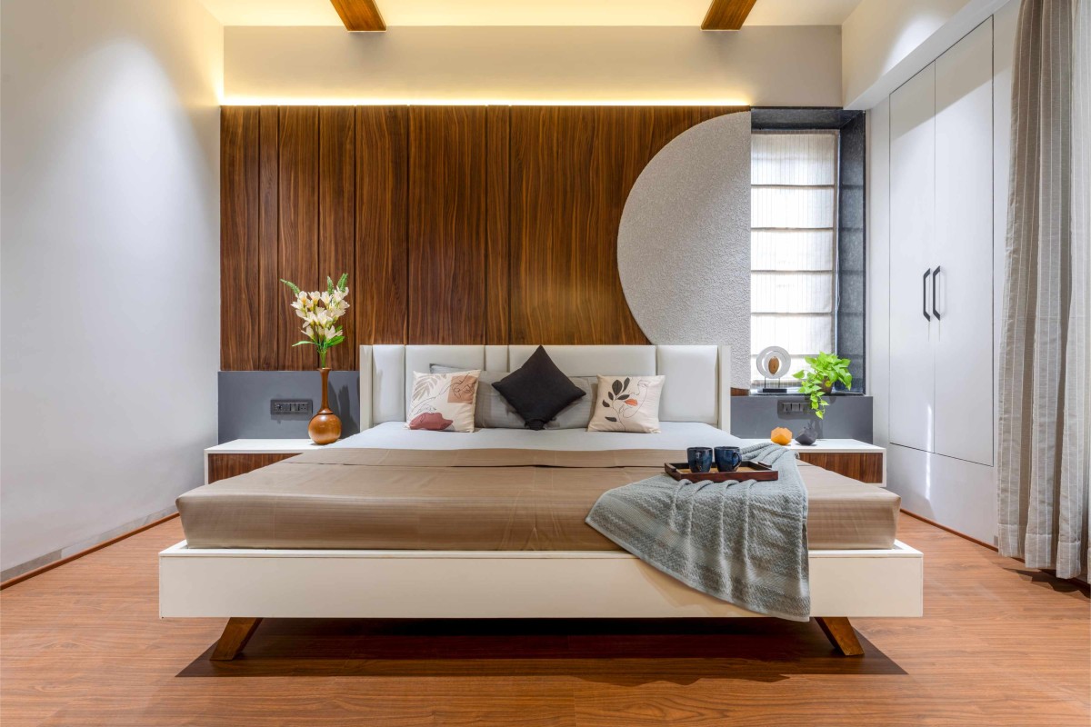 Bedroom of House of Parallel Walls by Aakar Group of Consultancy