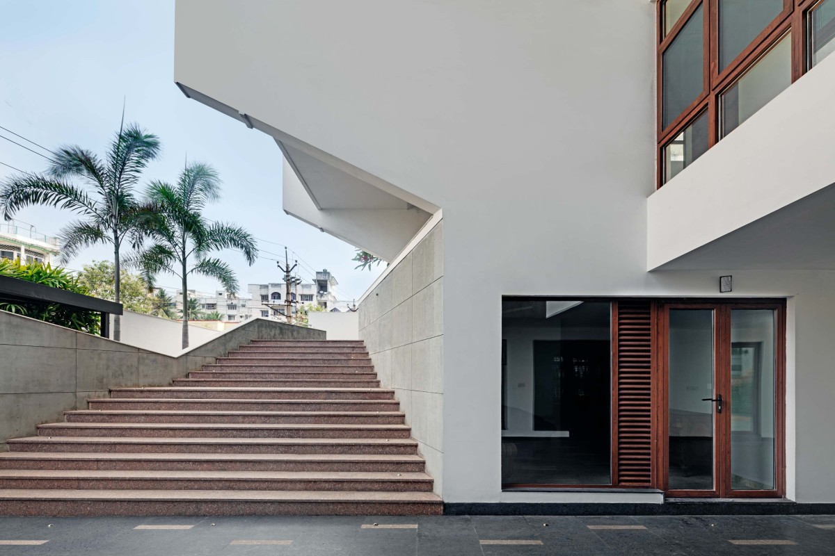 Passage to lift lobby and Staircase of HKS House by SDeG