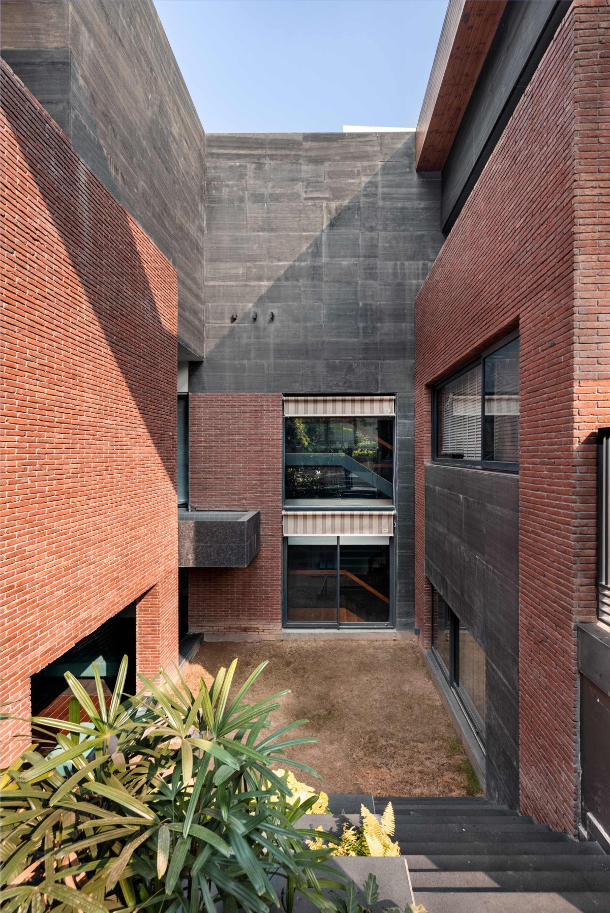 Courtyard of Prairie House by Arch.Lab