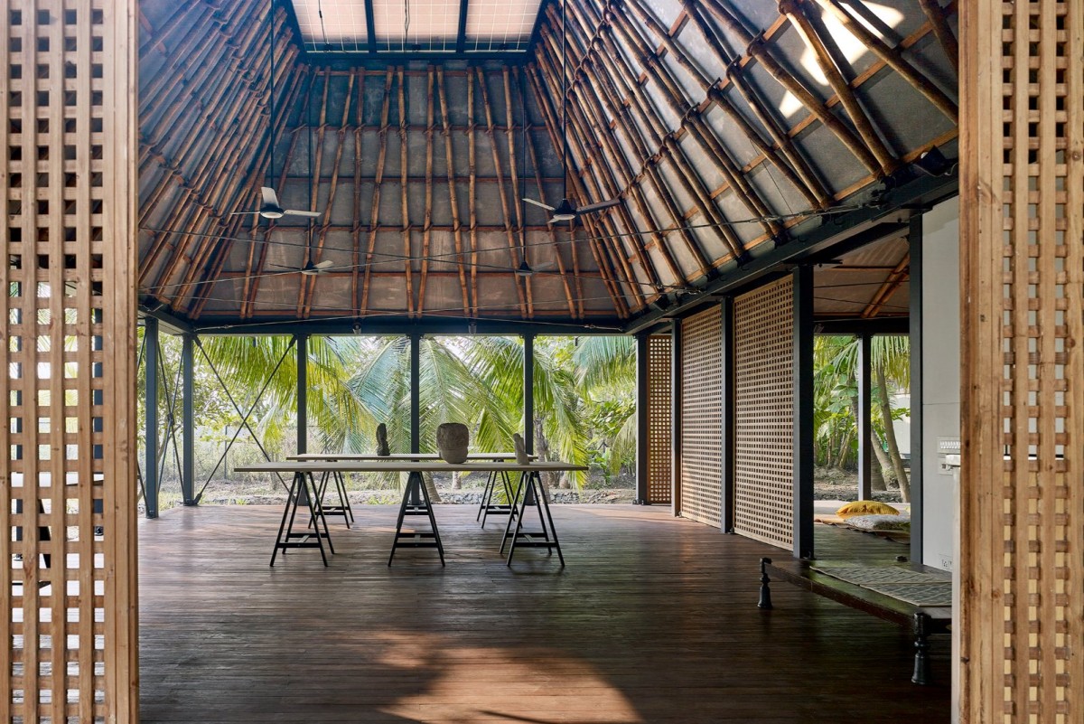 Workshop space of Mumbai Artist Retreat by Architecture BRIO