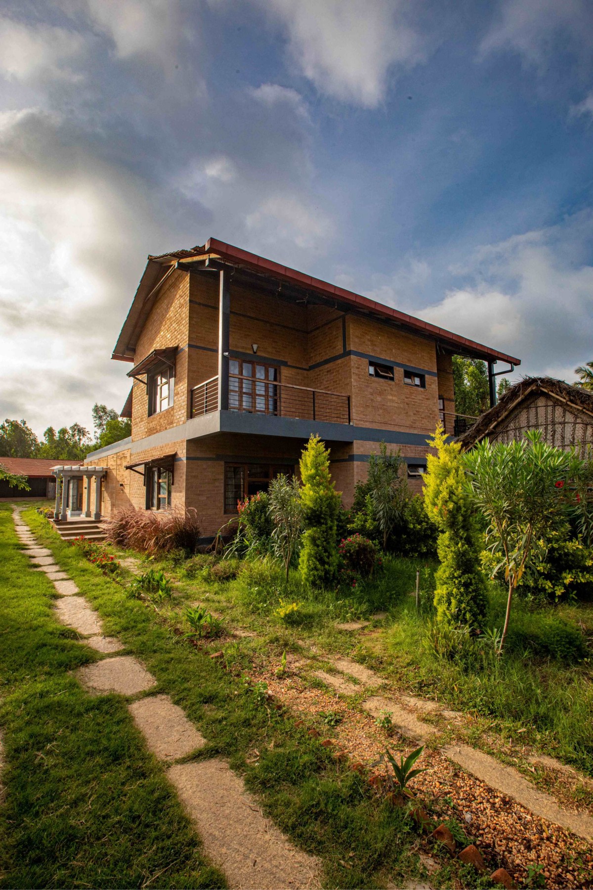 Exterior view of Yash Farms by Masons Ink Studio