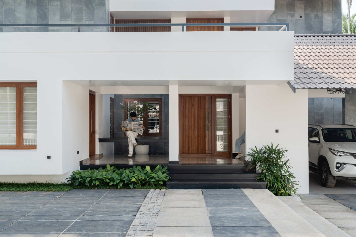 Entrance verandah of Swans House by Eleventh Floor Architects