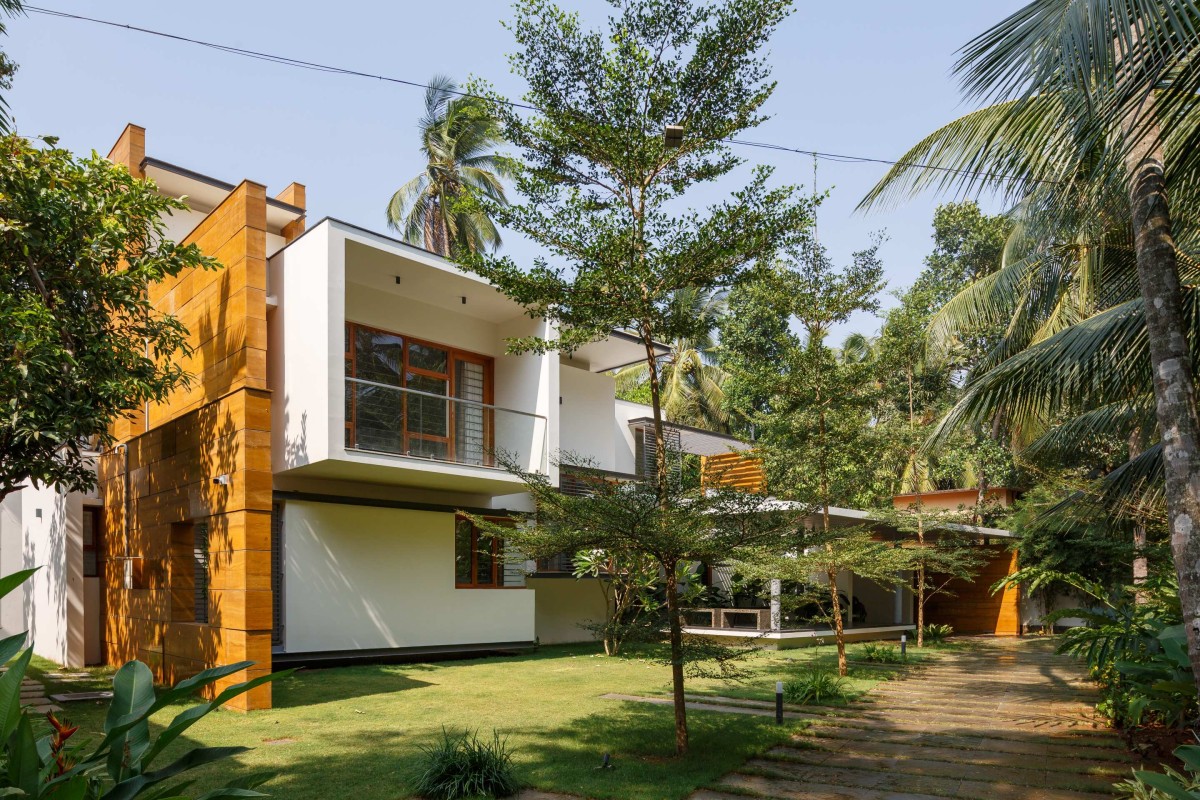 Exterior view of Float-en-Fold House by architecture.SEED