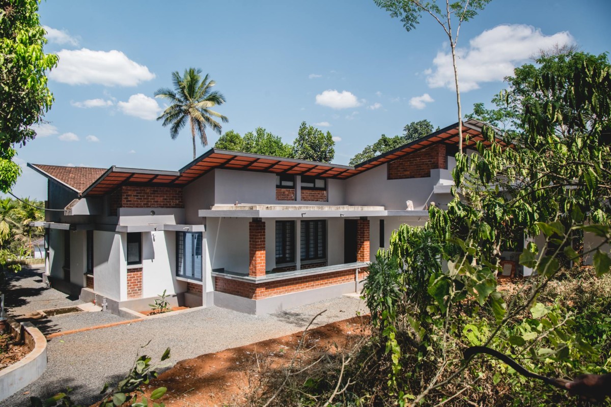 Exterior view of Agrarian’s Shelter by Bosky Studios