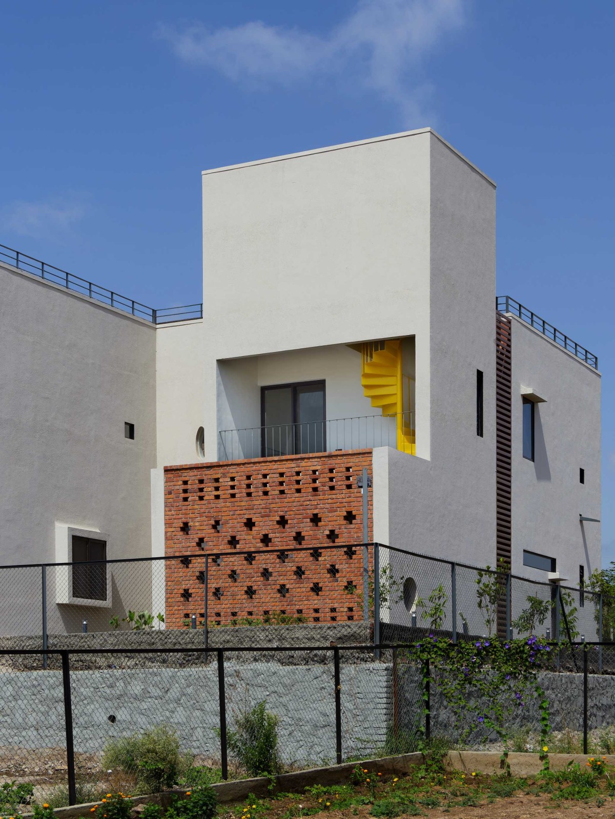 North-East side view of Within Cuboids by Alok Kothari Architects