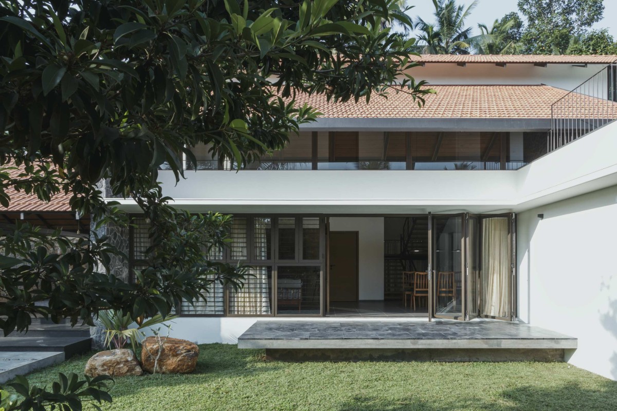 Lawn of Aruvi by Casa Design Studio