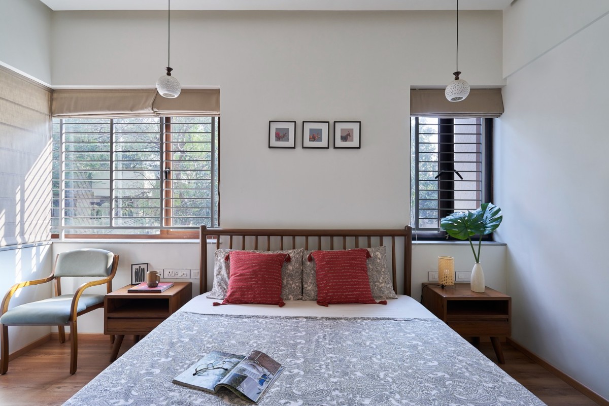 Parent's Bedroom of Ganga 151 by Studio Habitect