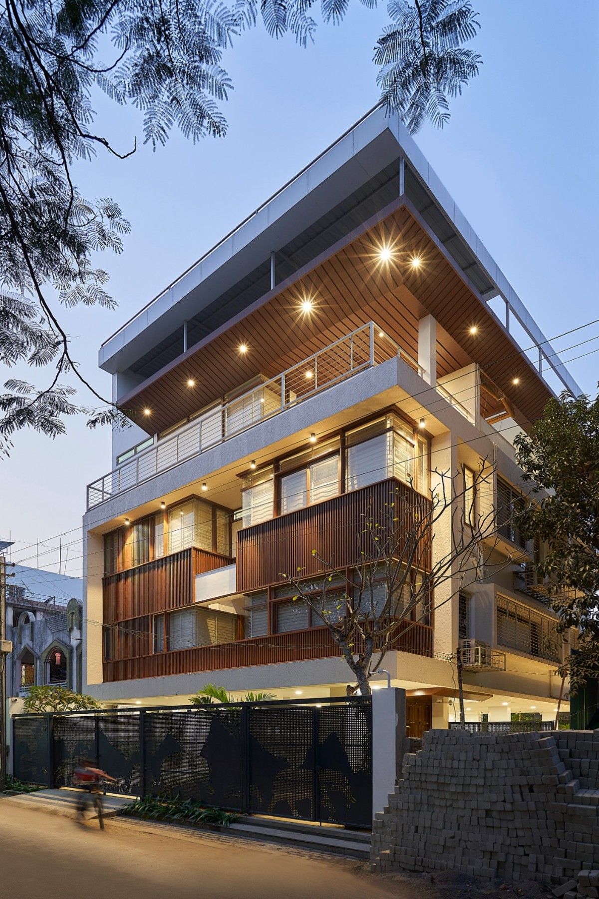 Dusk light exterior view of Ganga 151 by Studio Habitect