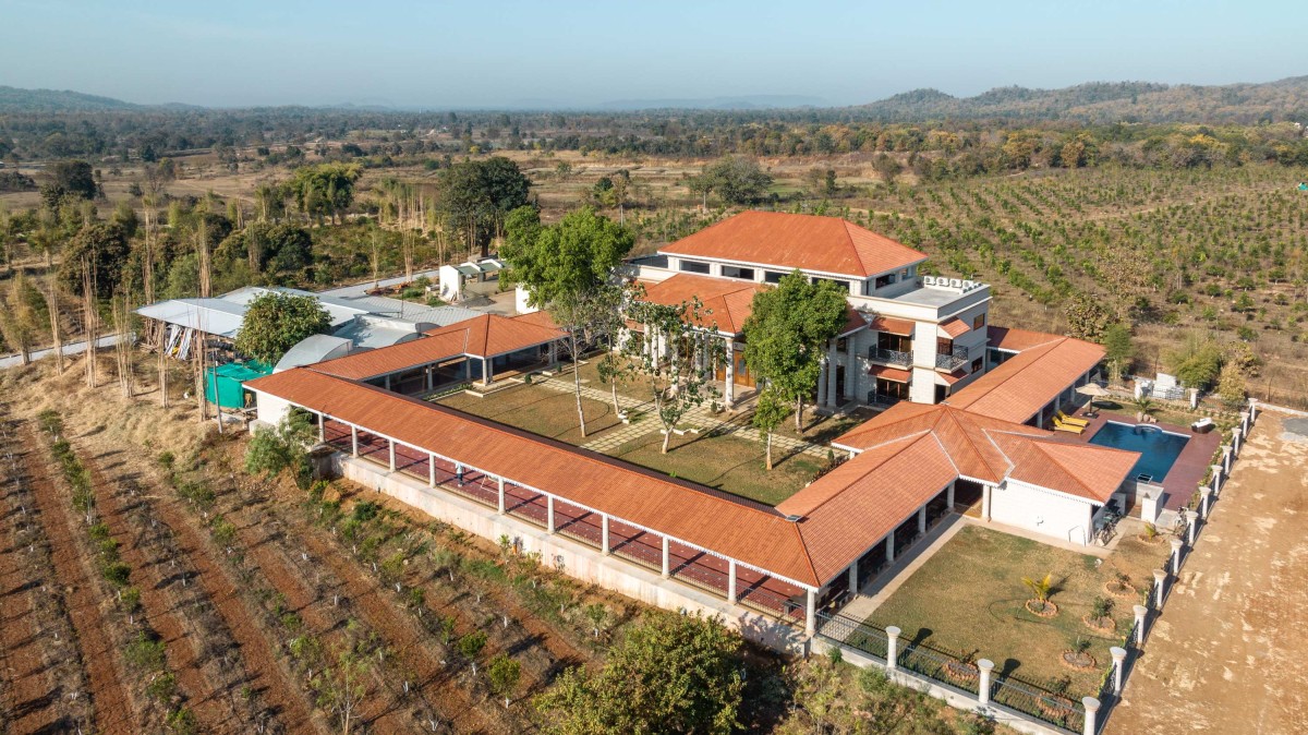 Bird eye view of The Farmhouse by Oris Architects