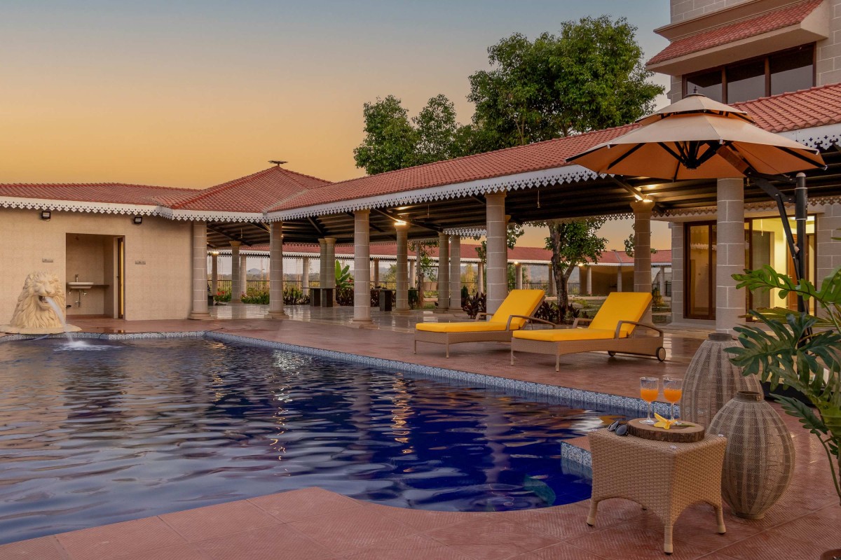 Pool view of The Farmhouse by Oris Architects