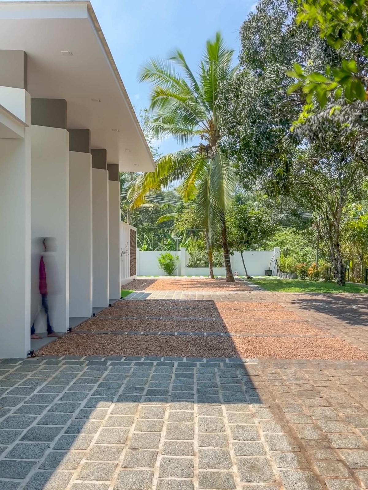 Porch of House of Volumes by PRAJC Design Consultants LLP