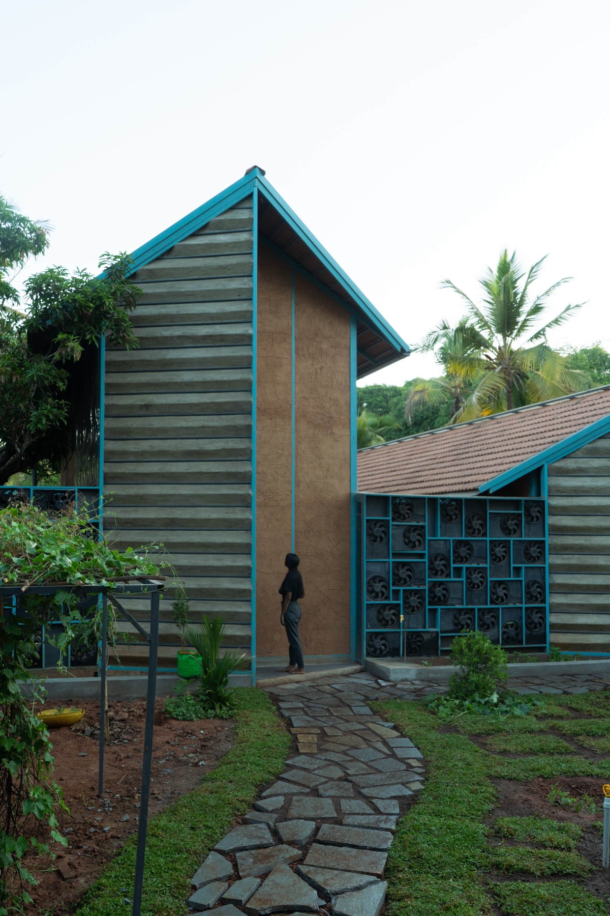 Exterior view of Skin And Bone Residence by A Line Studio