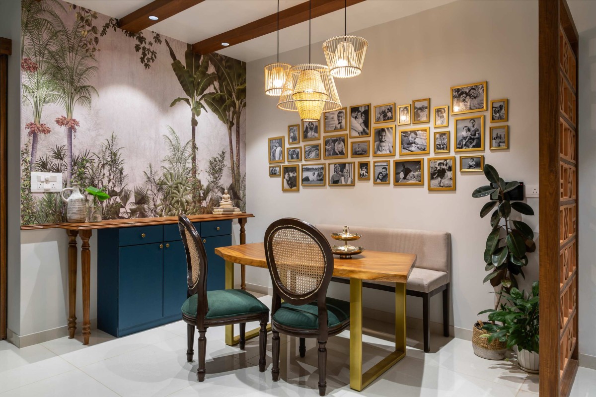 Dining of Epsilon House by SumitDongaडिजाइन + Shyla C Design Studio