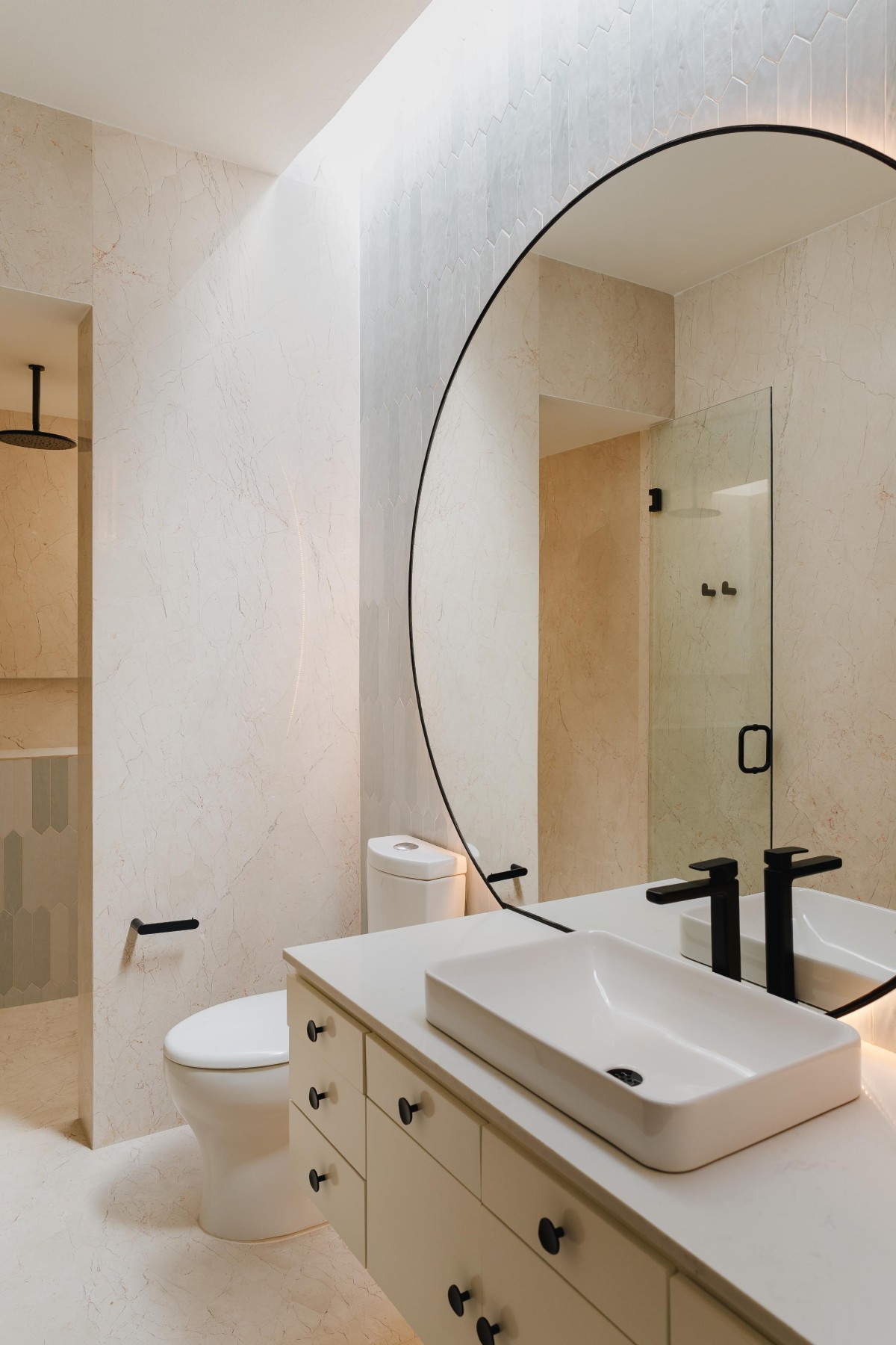 Toilet of Casa Luna by Dionne Arquitectos