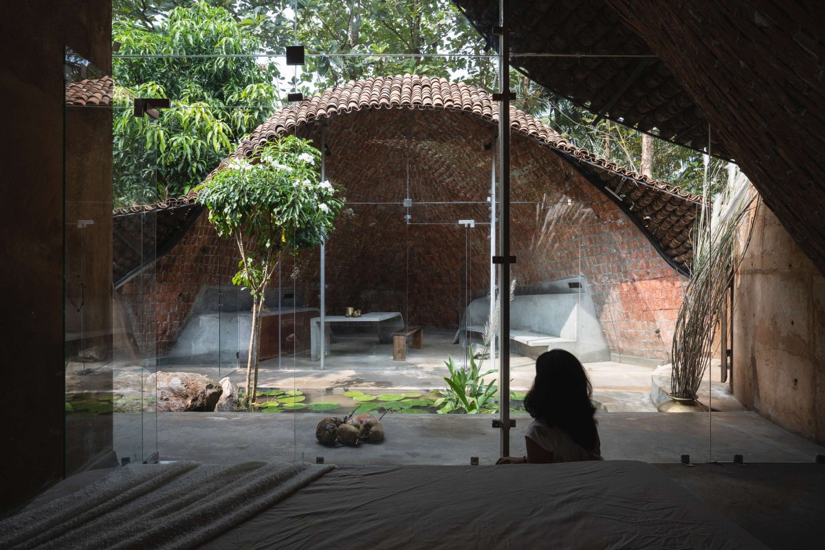 Bedroom of The Wendy House by Earthscape Studio