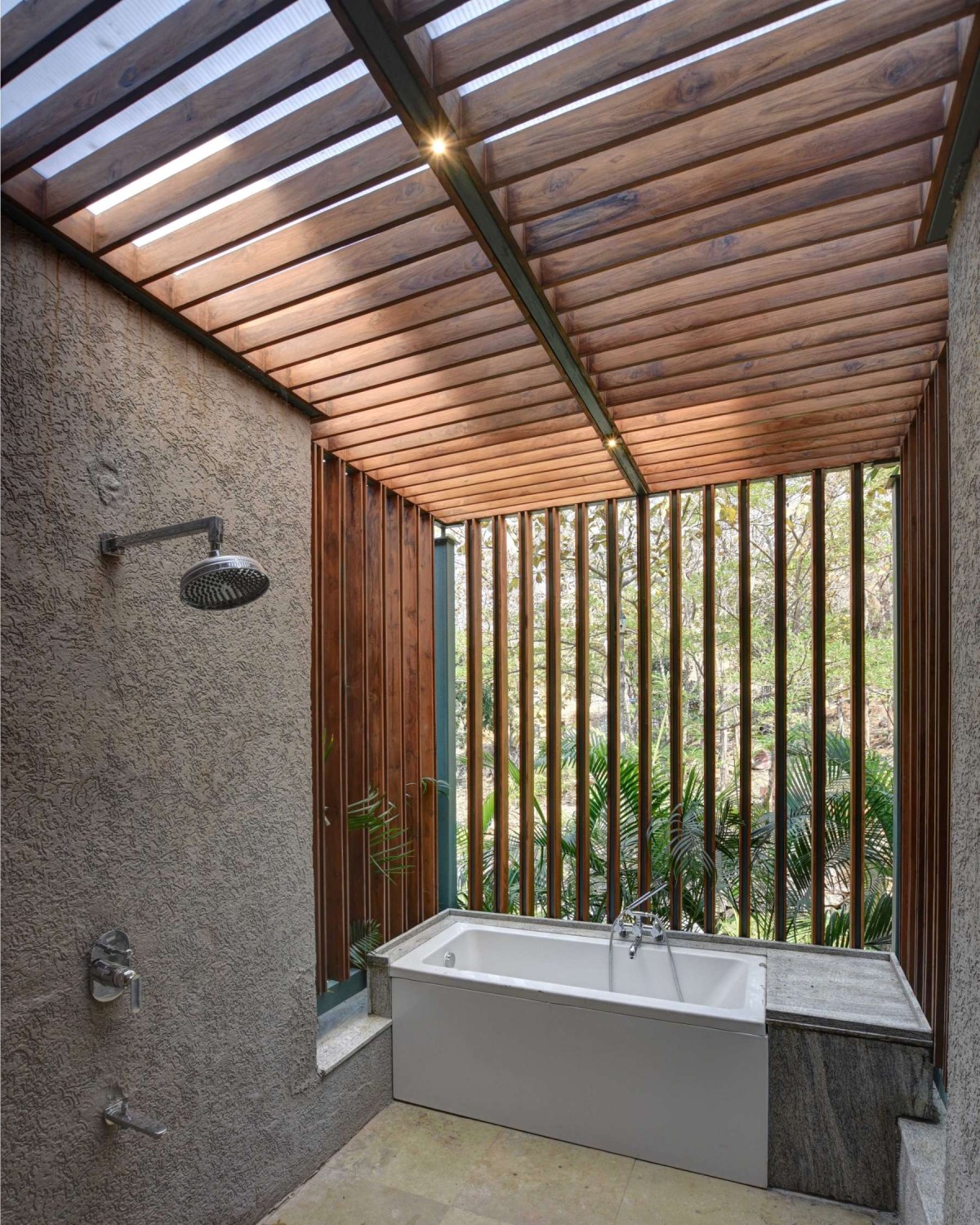 Bathroom of The Orchard House by Ipsa Design Consultants