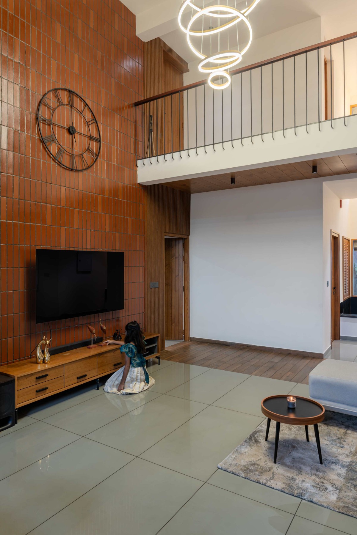 Family living of Anwar Residence by De Eco Architects