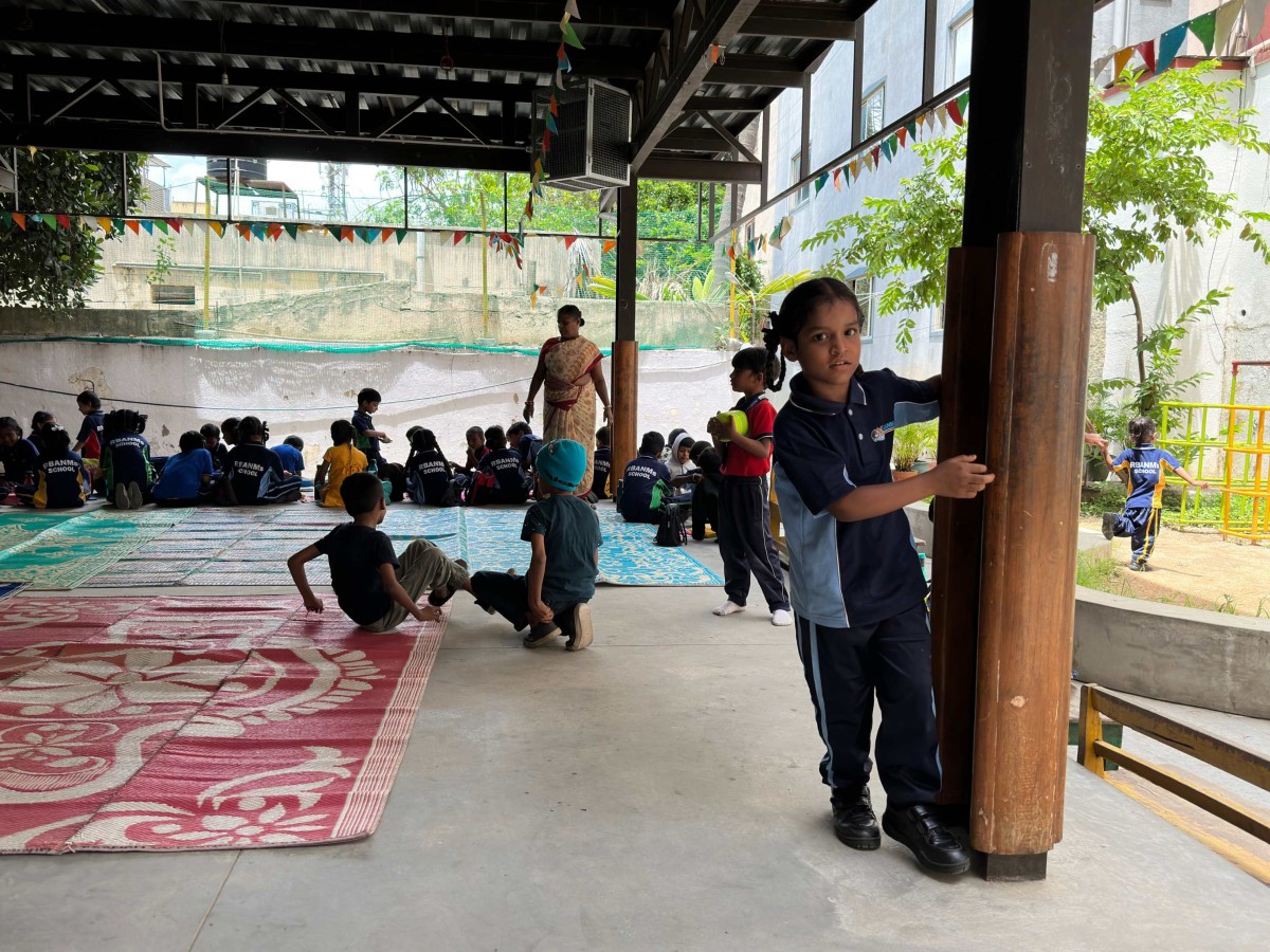 Assembly and Play area of RBANMS School by Mathew and Ghosh Architects