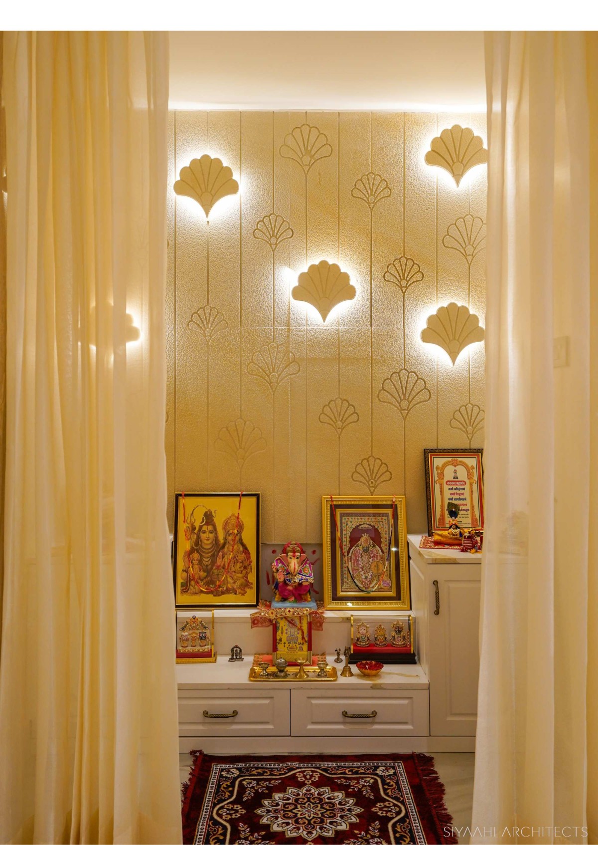 Pooja room of Neo Nostalgia by Siyaahi Architects