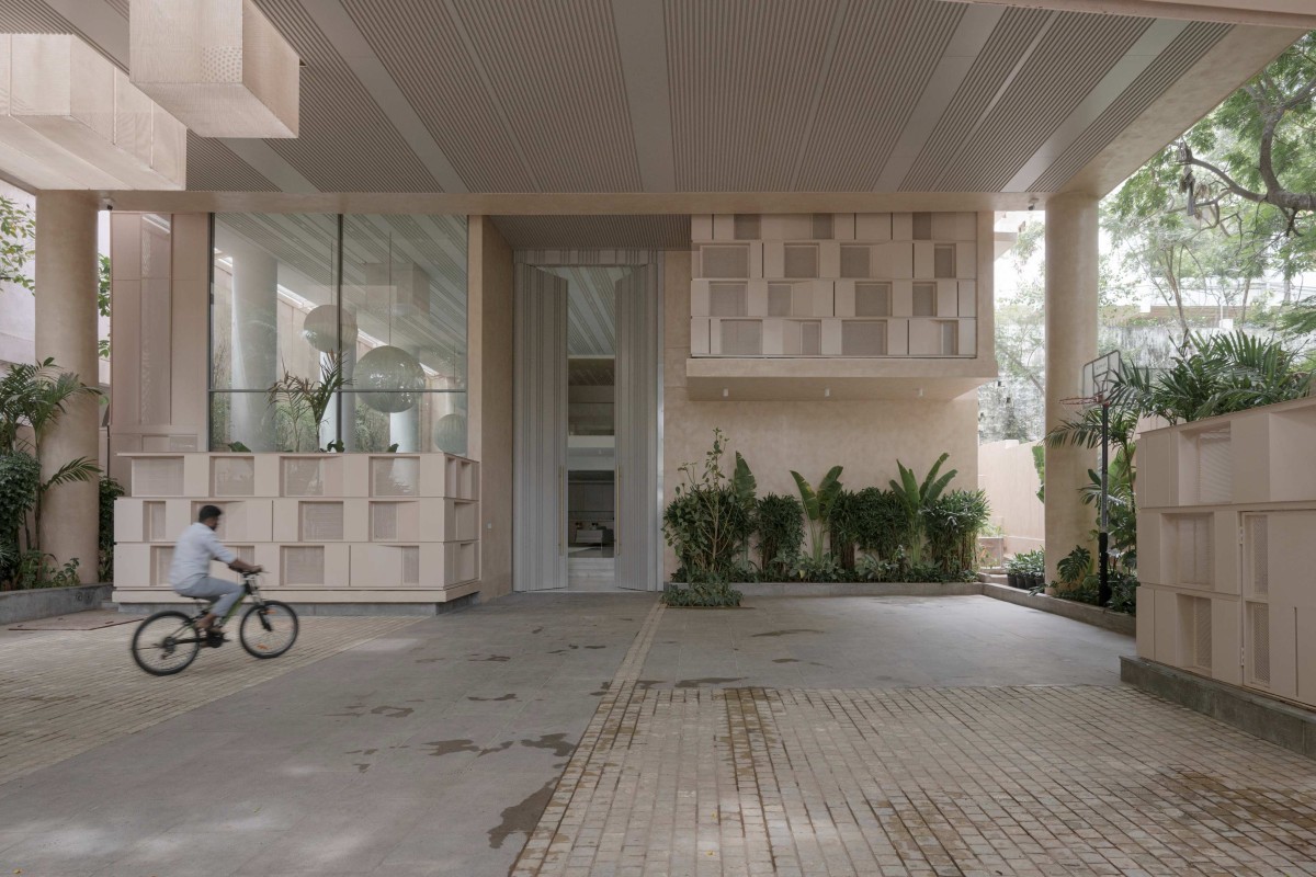 Car porch of Jubilee Terraces by Spacefiction Studio